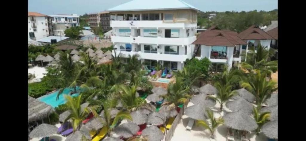 Sunseabar Beach Resort Kendwa Bagian luar foto